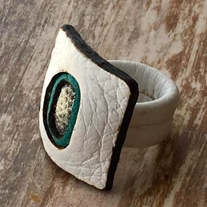 White, Turquoise & snake textured leather ring